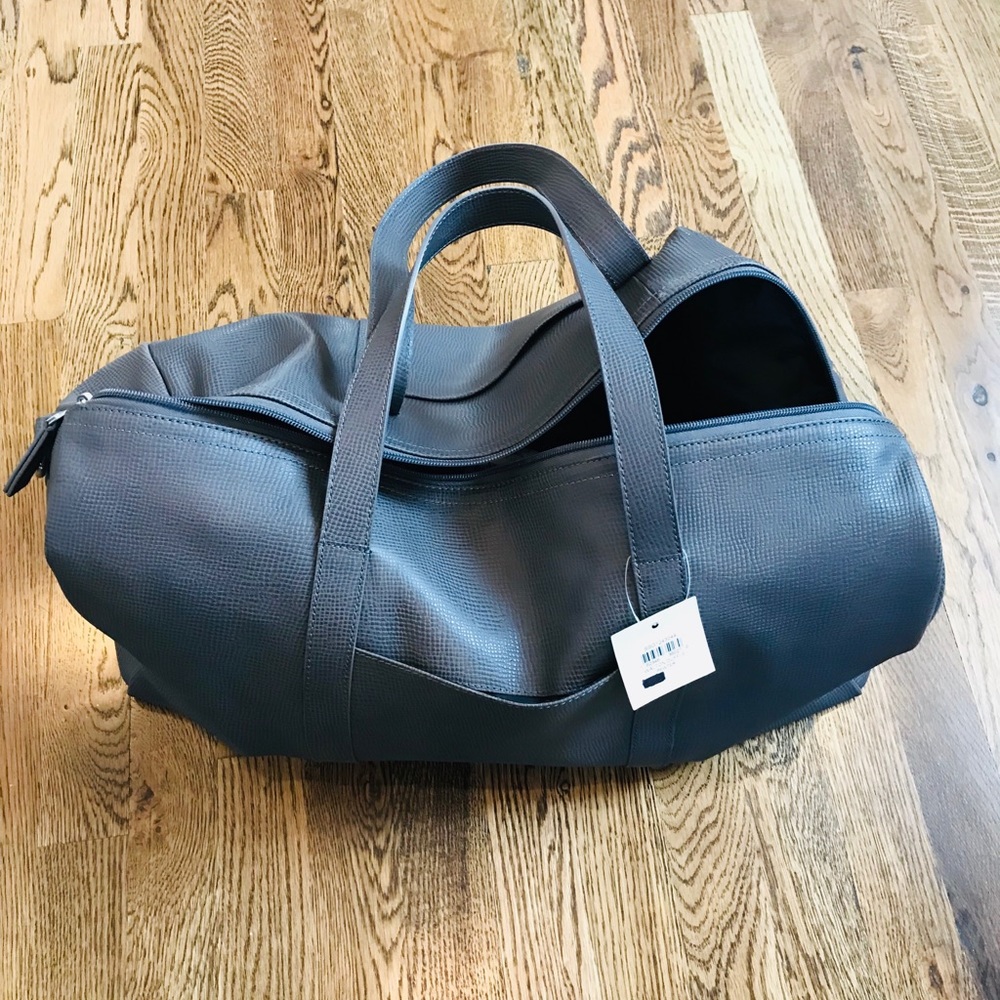 Fossil Large Gray Duffel Bag - Picture 2 of 5
